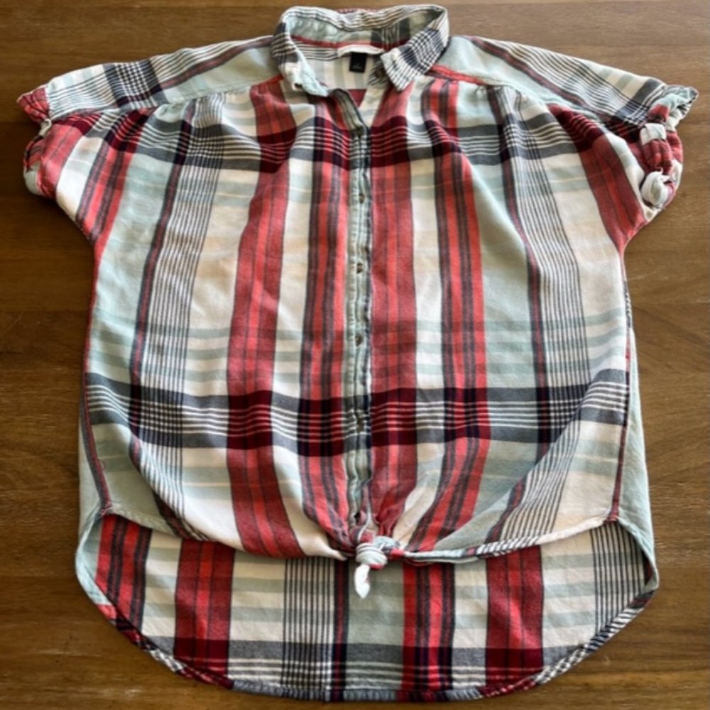 Universal Threads Womens Plaid Rayon Tunic Top Shirt Small Red Light Weight S/S